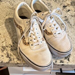 Vans ward lo sneakers off white leopard